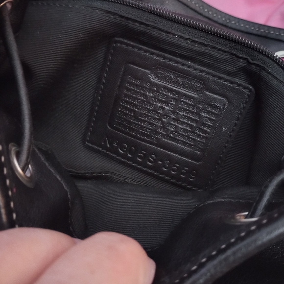 Authentic COACH Soho Black Leather Drawstring Backpack EUC! 3559 - Picture 8 of 8